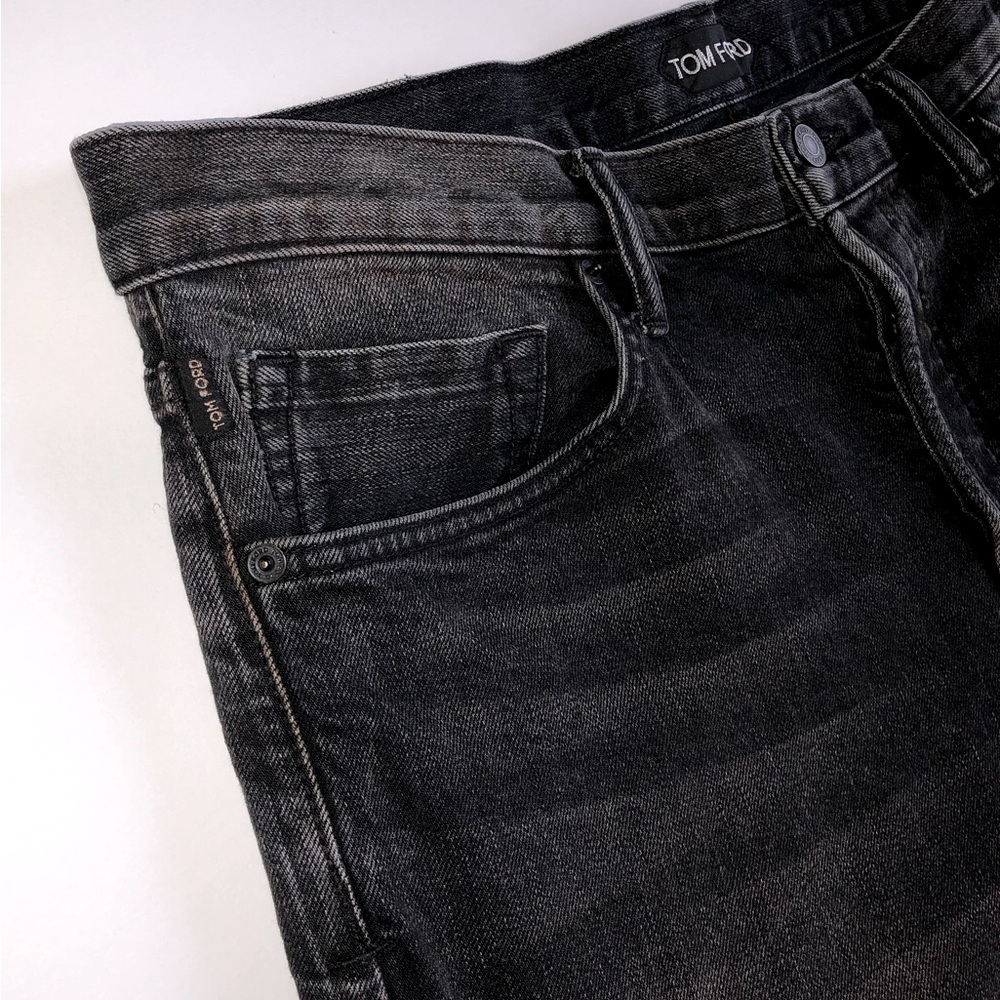 SOLD ๐ฆ TOM FORD
Slim-Fit Selvedge Jeans - Picture 8 of 16
